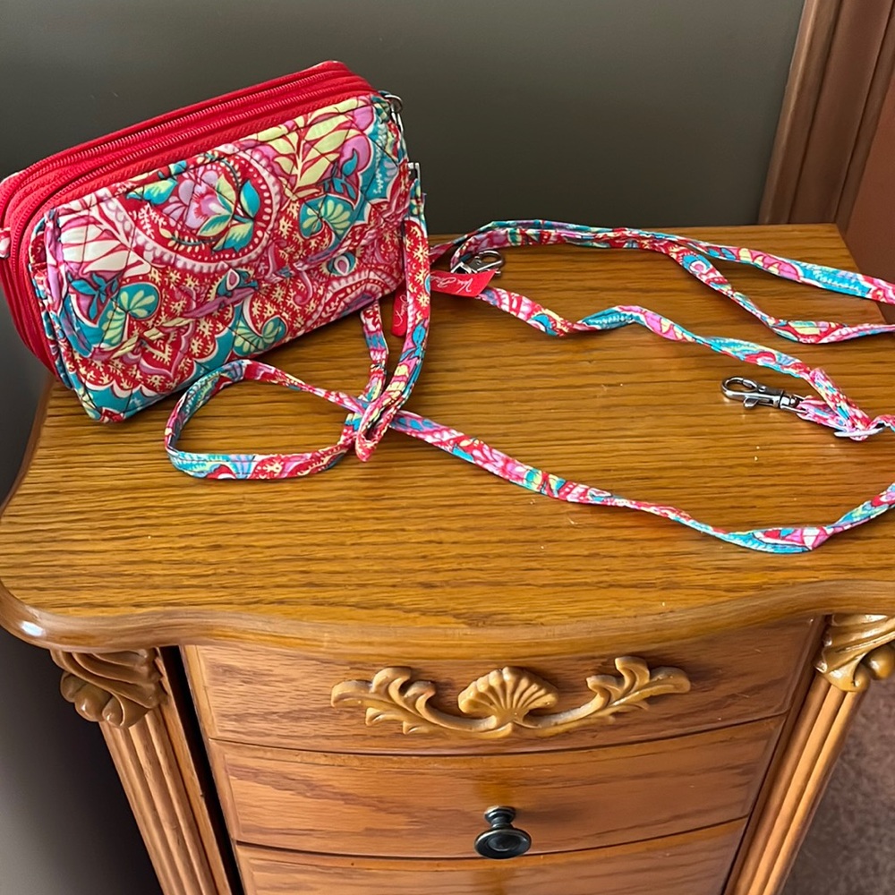 Vera Bradley purse with removable strap